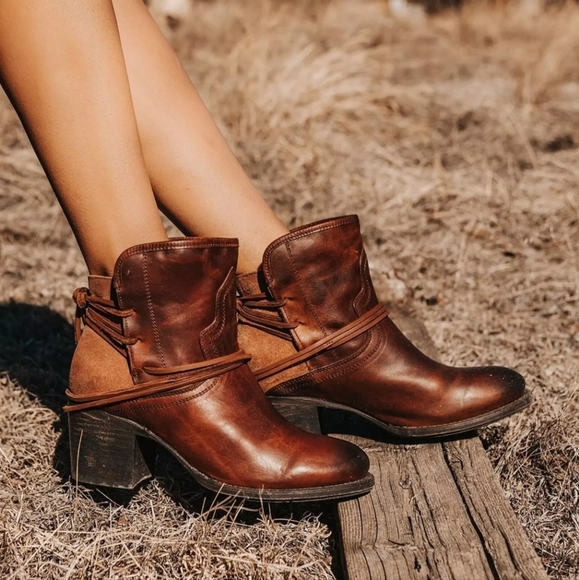 Freebird Casey by Steven - Picture 8 of 11